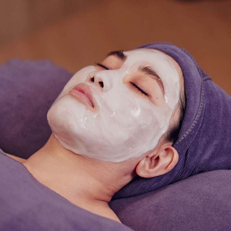 Derma Roller Facial